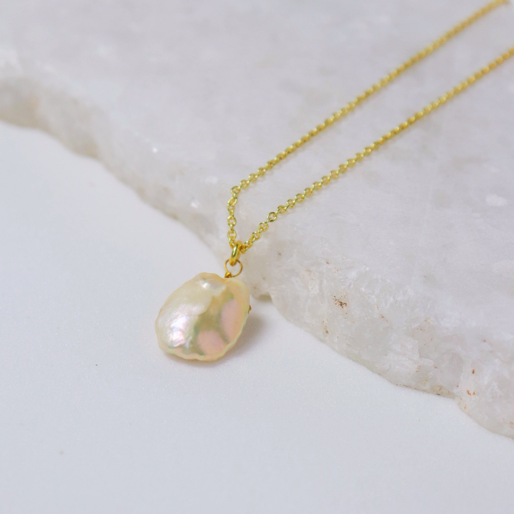 Solo Pearl Necklace : EMSPN