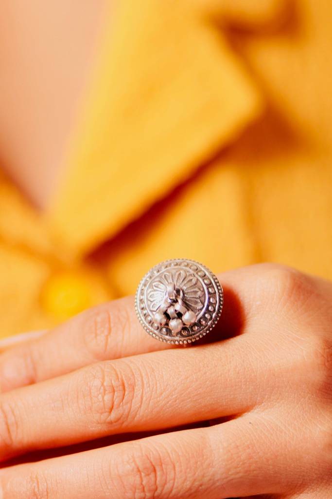 Anokhi Floral Ghungri Dome Ring : KR065