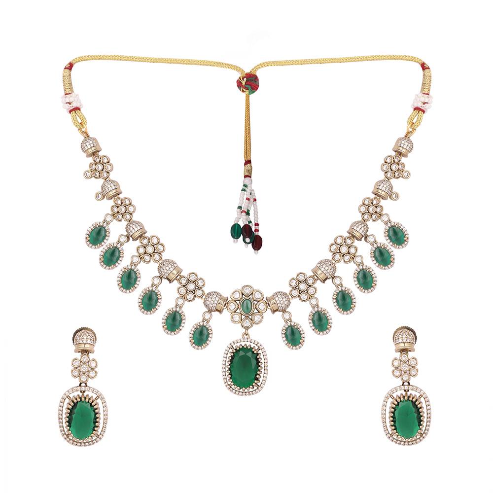 18K Gold Plated Emerald Blossom Necklace Set : YI24A0478N