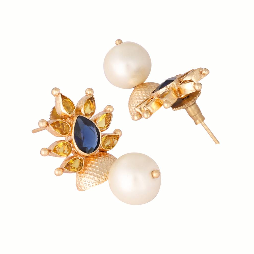 22K Gold Plated Blue Pearl Charm Earrings : YI24A0379E