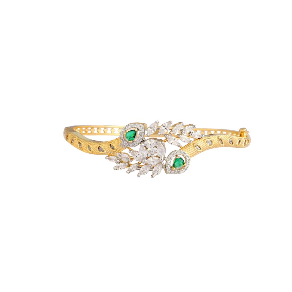 American Diamond Zara Spark Openable Bracelet : YI24A0606B