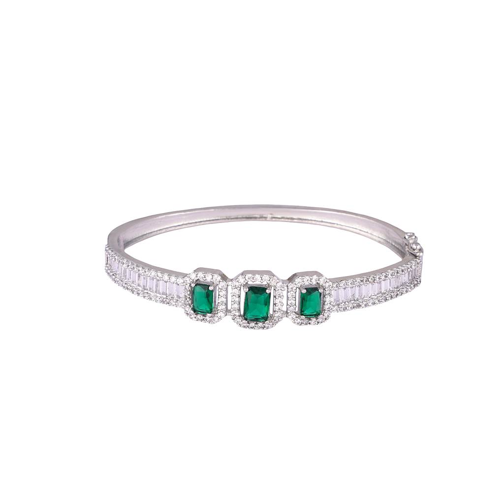 American Diamond Ziva Emerald Openable Bracelet : YI24A0596B