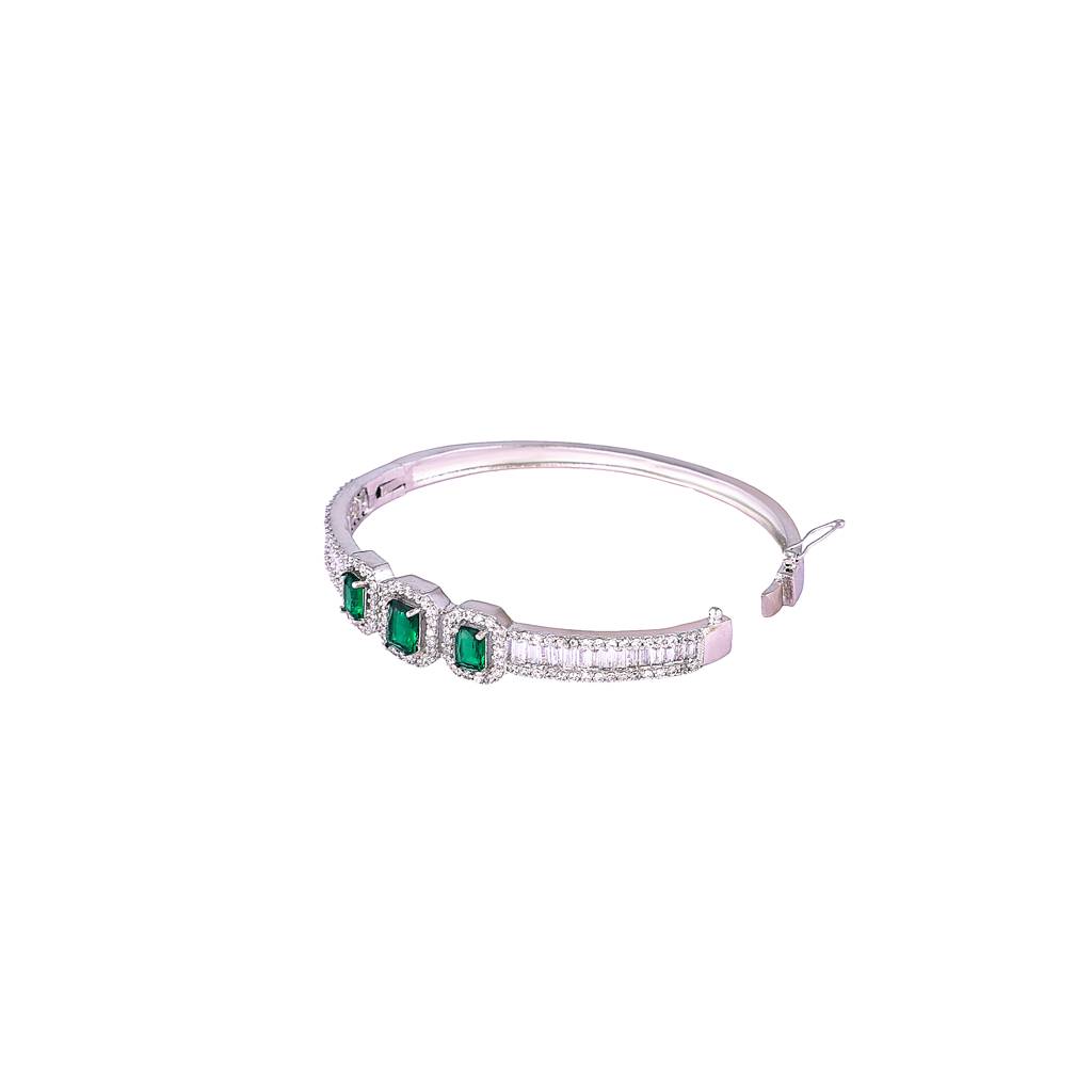 American Diamond Ziva Emerald Openable Bracelet : YI24A0596B