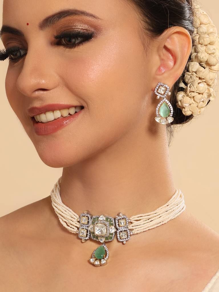 22K Gold Plated Mystic Pearl Charm Choker Necklace Set : YI24A0526N