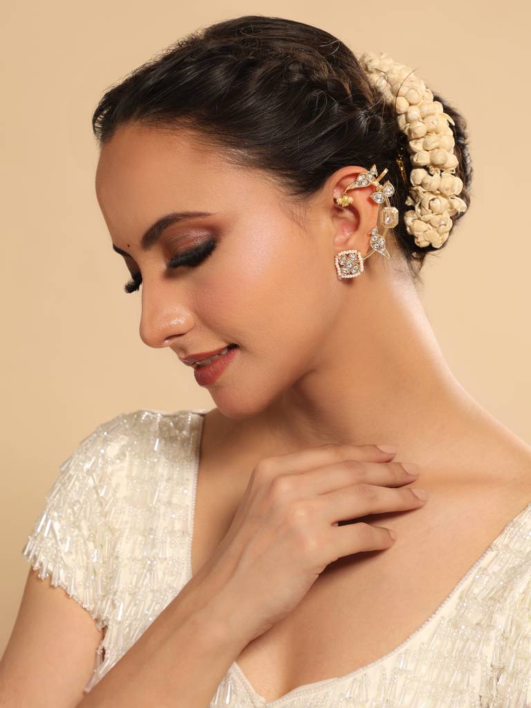 Naira Ear-Cuff : YI24A0497E