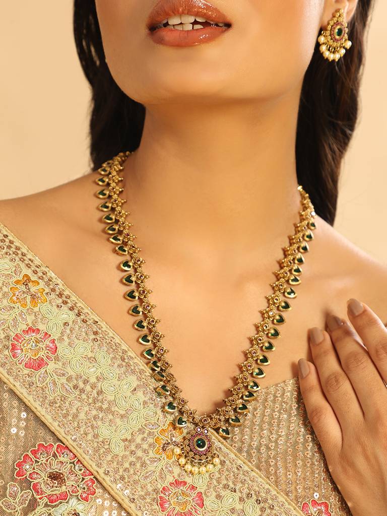 18K Gold Plated Temple Bliss Minimal Necklace Set : YI24A0491N