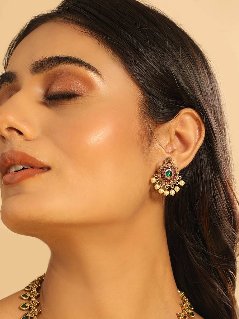 18K Gold Plated Temple Bliss Minimal Necklace Set : YI24A0491N