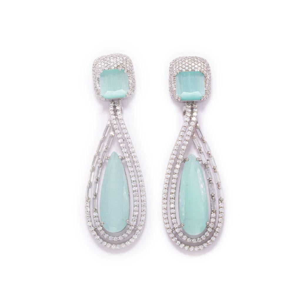 Dynamic  Dazzle Drop Earrings : ERO47