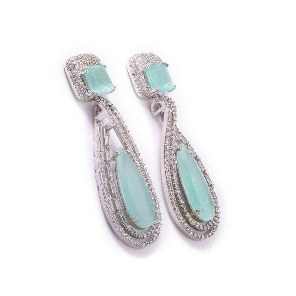 Dynamic  Dazzle Drop Earrings : ERO47