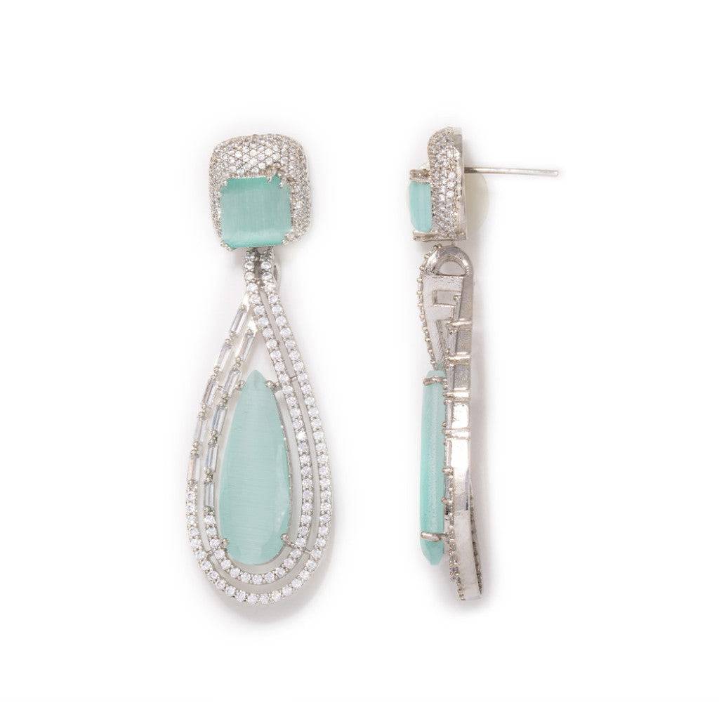 Dynamic  Dazzle Drop Earrings : ERO47