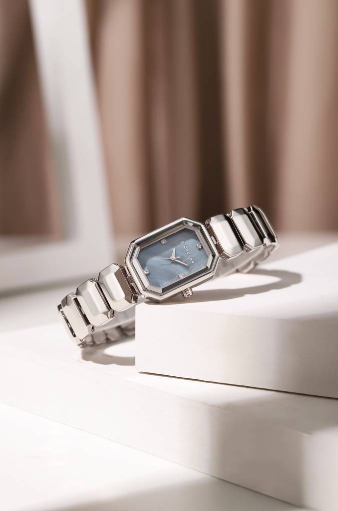 Giordano Stylish Analog Watch For Women With Octagonal Dial, Crystal Hour Markers And Bracelet Style Strap : GZ-60103-44
