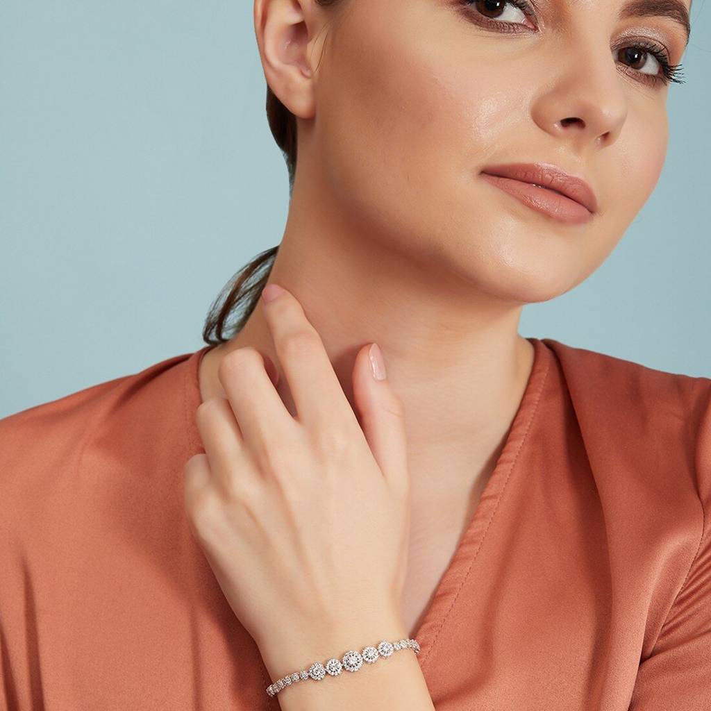 Dazzling Adjustable 925 Silver Bracelet : BR-80113