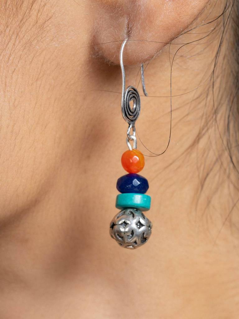 Handmade Semi Precious Turquoise Blue Red Tibetan Necklace Set With Matching Earrings And Adjustable Dori : LAANP94