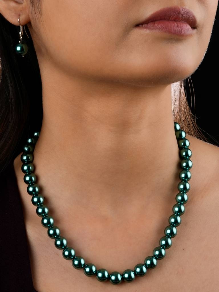 British Green Pearls Necklace Set : PRMBS01