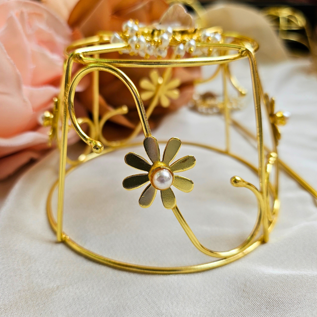 Baroque Pearl Hair Bun Cage Accessory : HB004