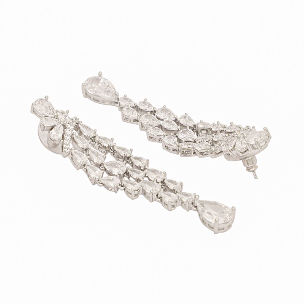 Diamond Drop Elegance Anti Tarnish Earrings : YI24A0254E