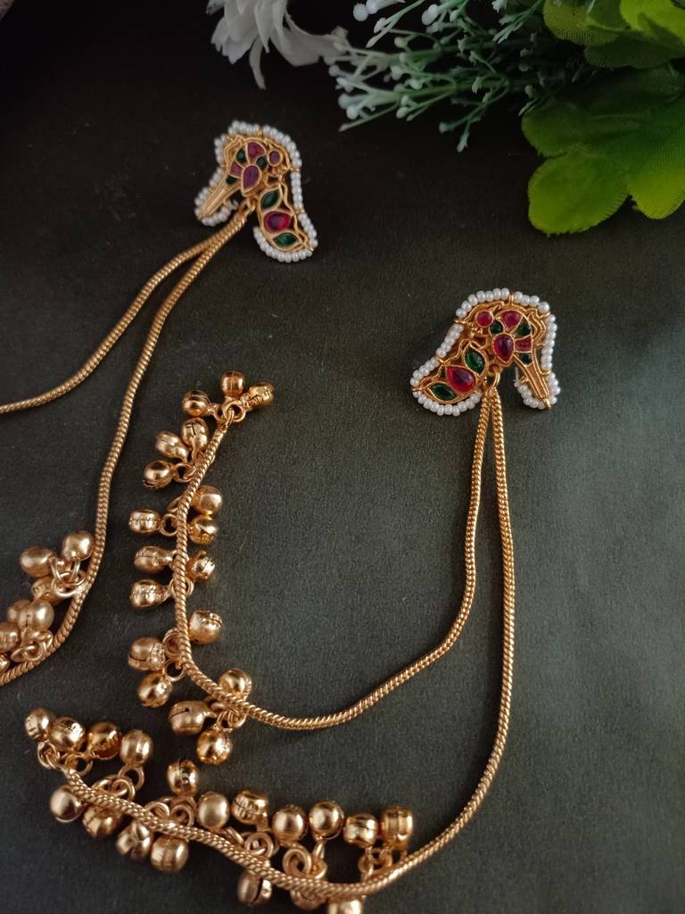 Kundan Studded & Ghungroo Beaded Tasselled Peacock Drop Meenakari Earrings : VS105310
