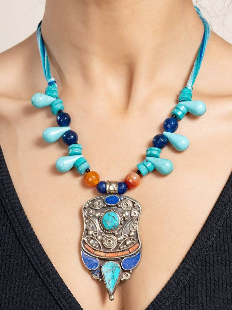 Handmade Turquoise Drop Tibetan Pendant Necklace  Jewelry Set & Adjustable Dori : LAANP96