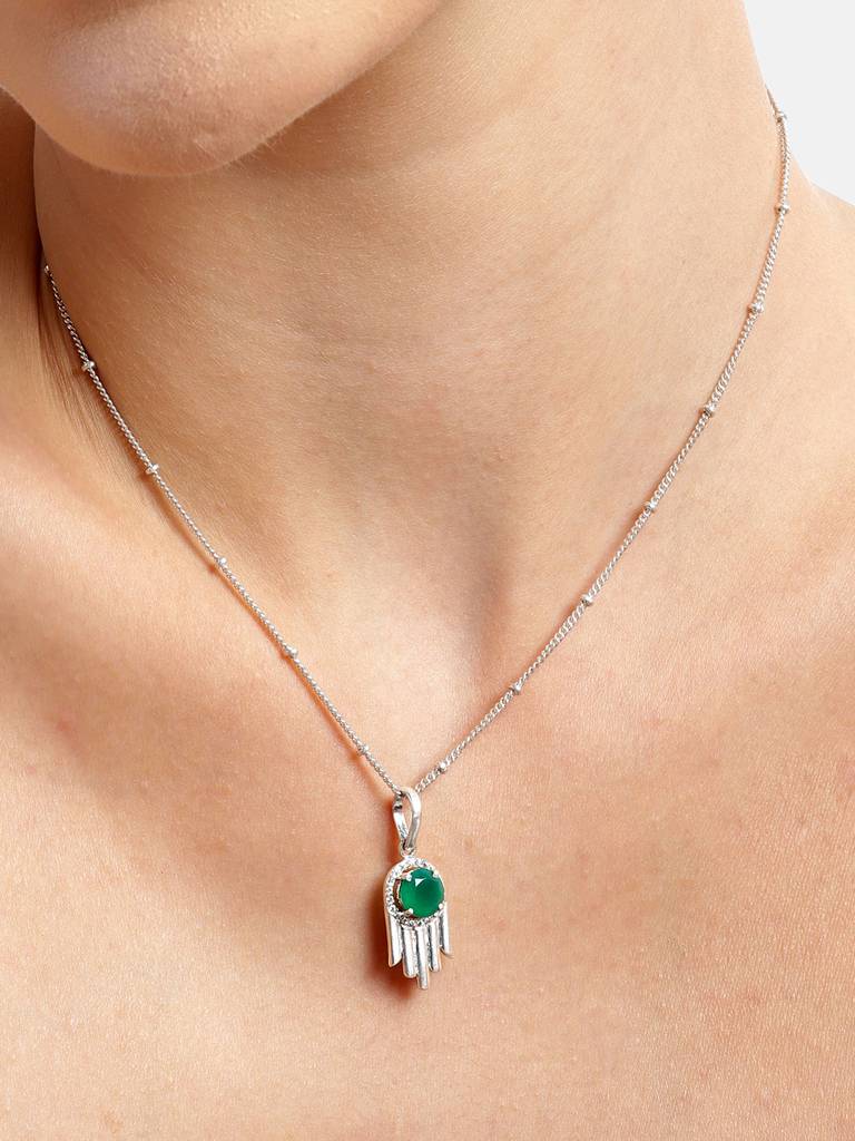 92.5 Silver Green Hamsa Necklace : U100SG006MY038