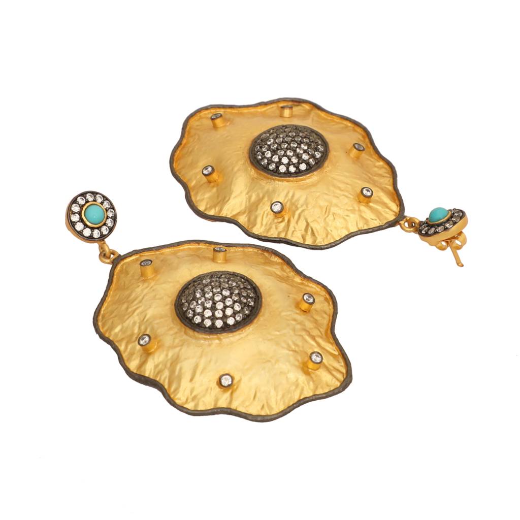 18K Golden Aura Lightweight Anti Tarnish Earrings : YI24A0271E