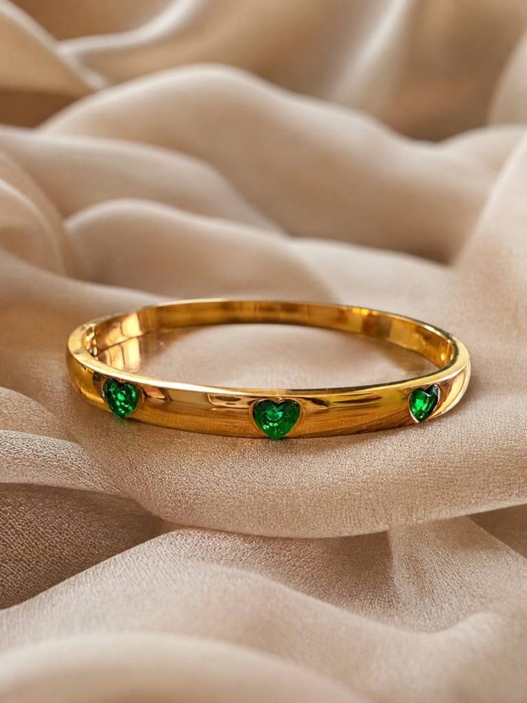 Emerald Heart Cz Gold Bracelet – Waterproof Anti Tarnish Bangle : ATB919GHS