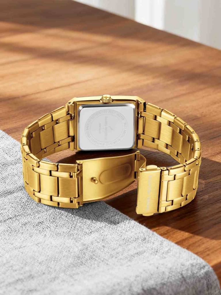 Daniel Hechter Paris Gallieni Collection Vintage Analog Watch For Men - Rectangular Dial With Roman Numerals, Dat : DHM1029-33