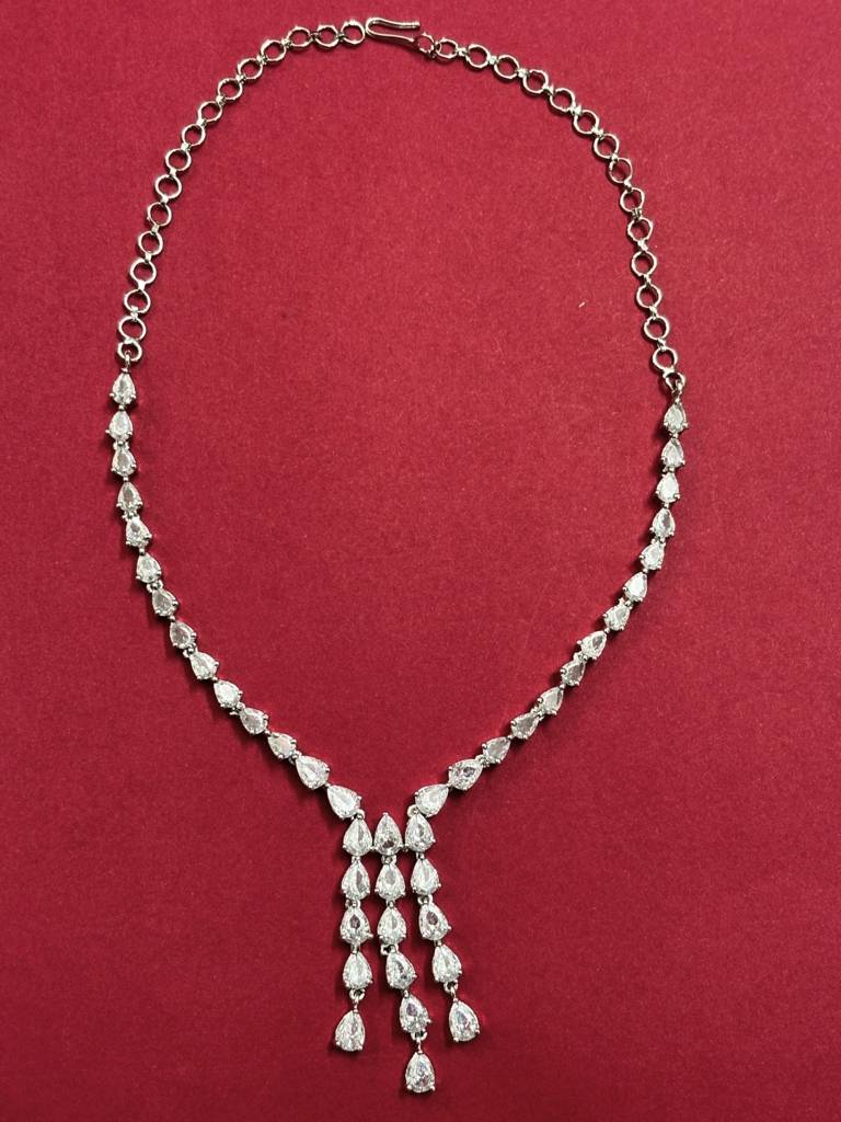 Rhodium-Plated White Ad & Cubic Zirconia Studded Premium Necklace Jewellery Set : VI25JSAD1000028