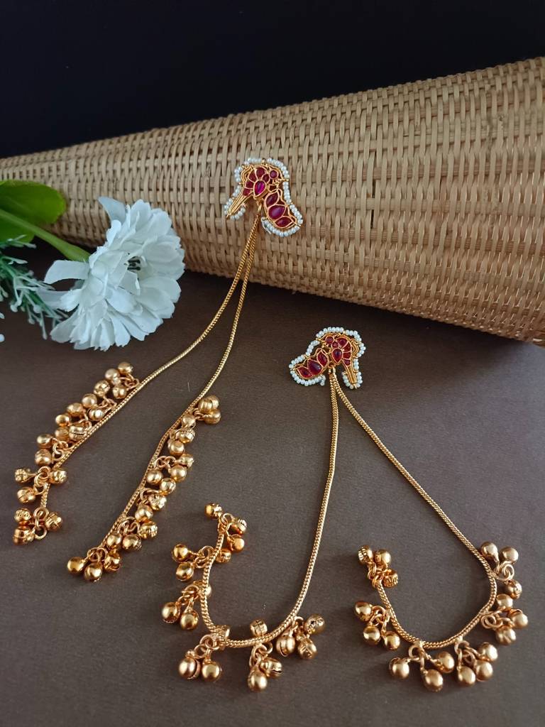 Gold-Plated Kundan Studded & Ghungroo Beaded Tasselled Peacock Kashmiri Drop Earrings : VS105309