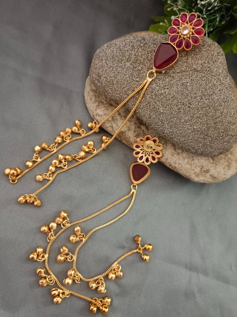 Brass- Plated Pachi Kundan & Ghungaroo Beaded Kashmiri Floral Drop Earrings : VS105311