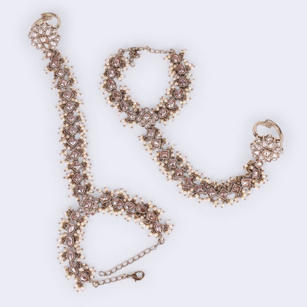 Traditional Fabulous Flower And Oval Design Gold Plated Pearl Set Of 2 Adjustable Hathphool(Panja) For Women : 6HP65