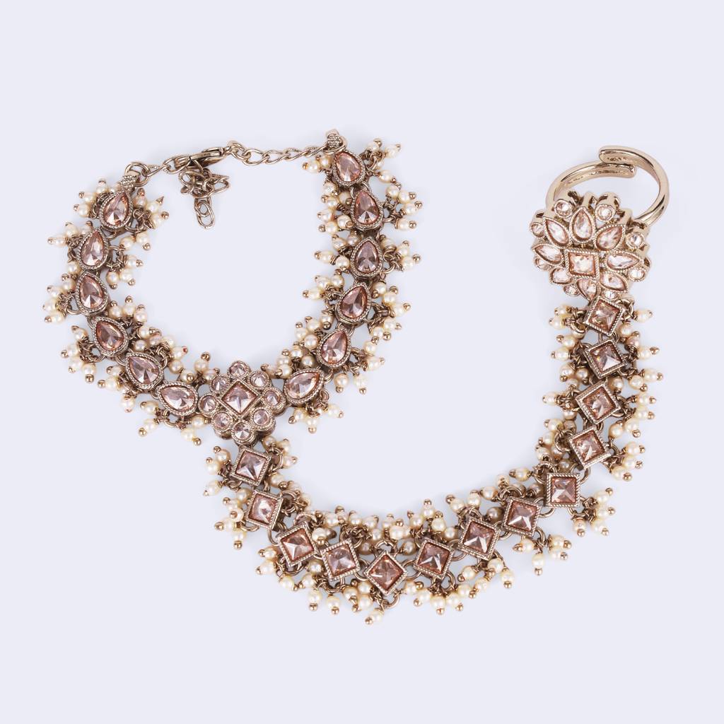 Traditional Fabulous Flower And Oval Design Gold Plated Pearl Set Of 2 Adjustable Hathphool(Panja) For Women : 6HP65