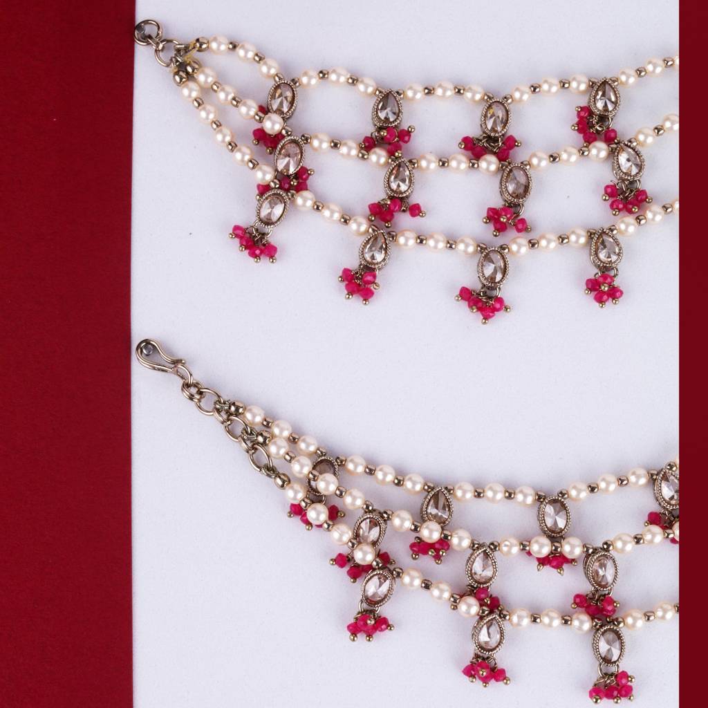 Dazzling Oval And Circle Shape 3 String Green Kundan Stone Pearl Antique Gold Plated Set Of 2 Ear-Chain (Kaanchain : 6KC02-RED