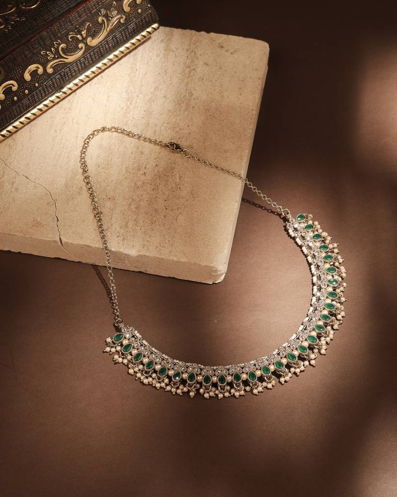 Lavish Pear Shape Pearl Guchha Antique Gold Plated Blue Uncut Kundan Stone Choker Necklace Set With Maangtikka  : 6NS395-GREEN
