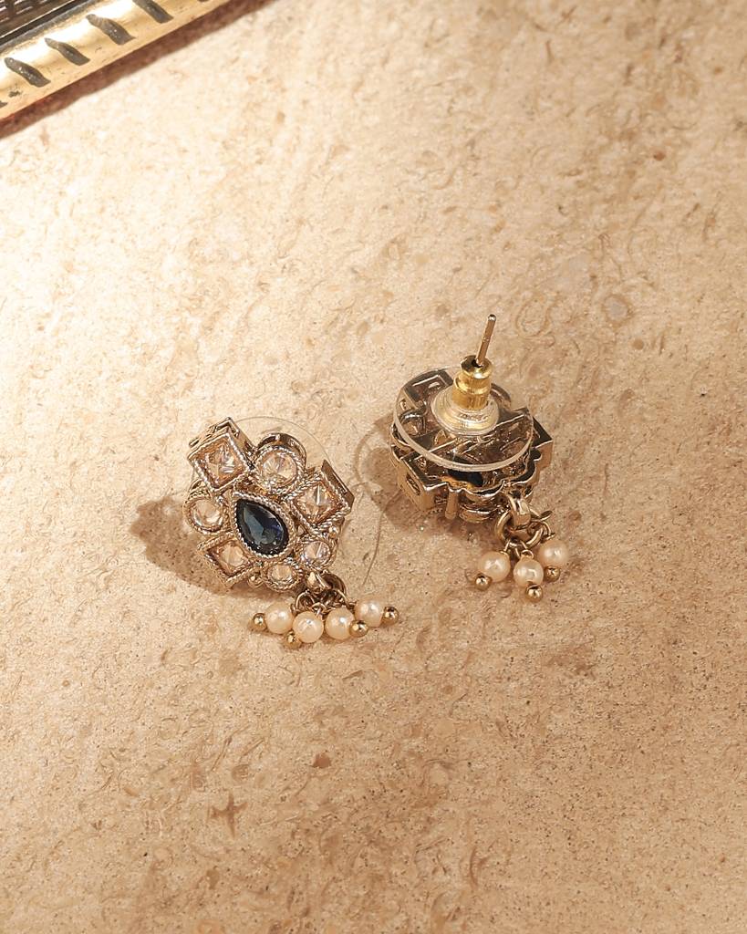 Lavish Pear Shape Pearl Guchha Antique Gold Plated Blue Uncut Kundan Stone Choker Necklace Set With Maangtikka F : 6NS395-BLUE