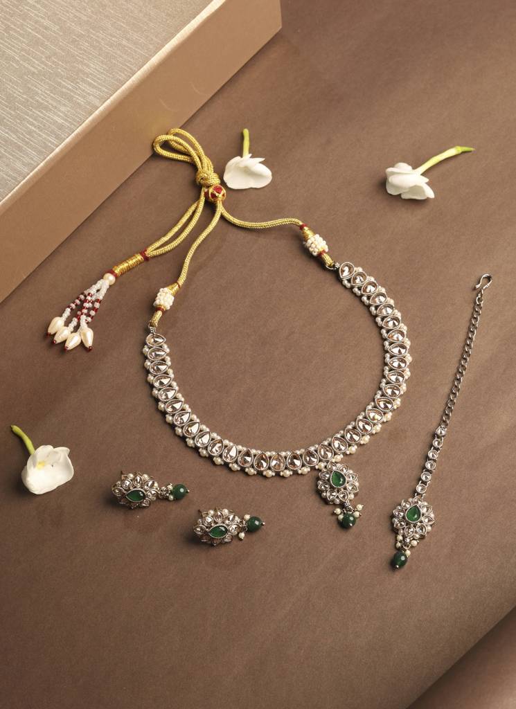 Luxurious Flower And Oval Shape Kundan Stone Antique Gold Plated Choker Necklace Set With Maang Tikka For Women : 6NS559_Green