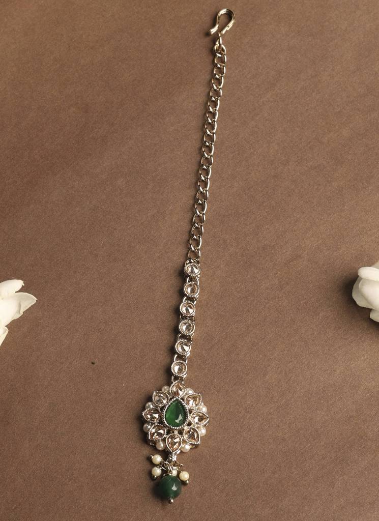 Luxurious Flower And Oval Shape Kundan Stone Antique Gold Plated Choker Necklace Set With Maang Tikka For Women : 6NS559_Green