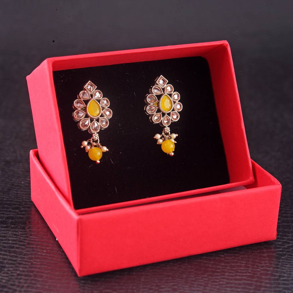 Lavish Oval Shape Brown Uncut Kundan Stone Antique Gold Plated Jhumki Earring For Women And Girls : 6SE32-YELLOW