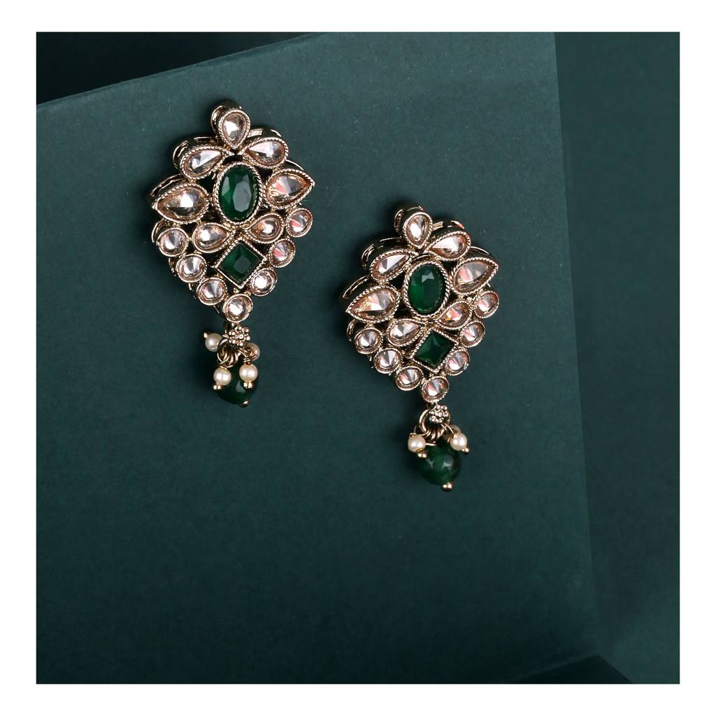 Lavish Flower Design Brown Uncut Kundan Stone Mother Of Pearl Antique Gold Plated Dangle Earring For Women And G : 6SE33_Green