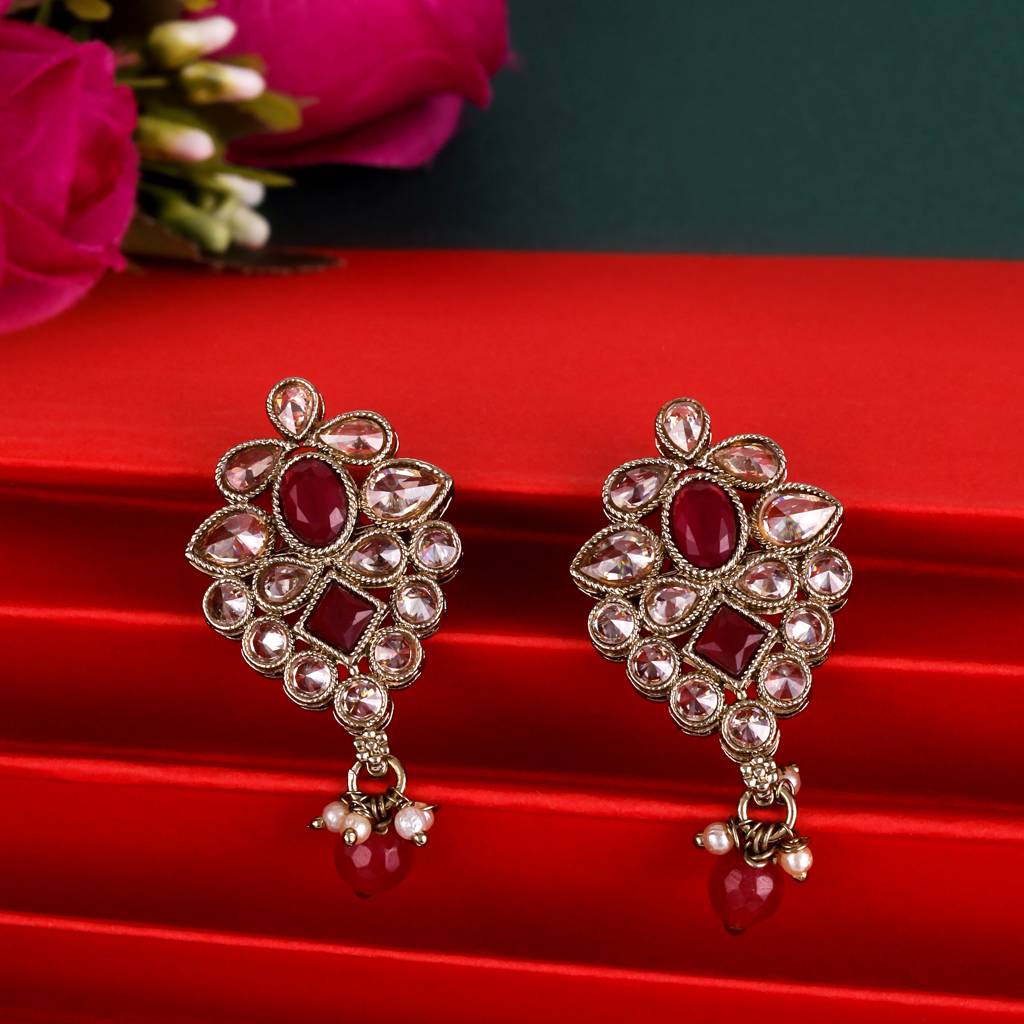 Lavish Flower Design Brown Uncut Kundan Stone Mother Of Pearl Antique Gold Plated Dangle Earring For Women And Girls : 6SE33_Red