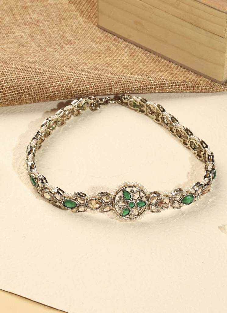 Attractive Flower Design And Pearl Kundan Stone Antique Gold Plated Mathapatti(Sheeshphool) For Women : 6SP25_Green