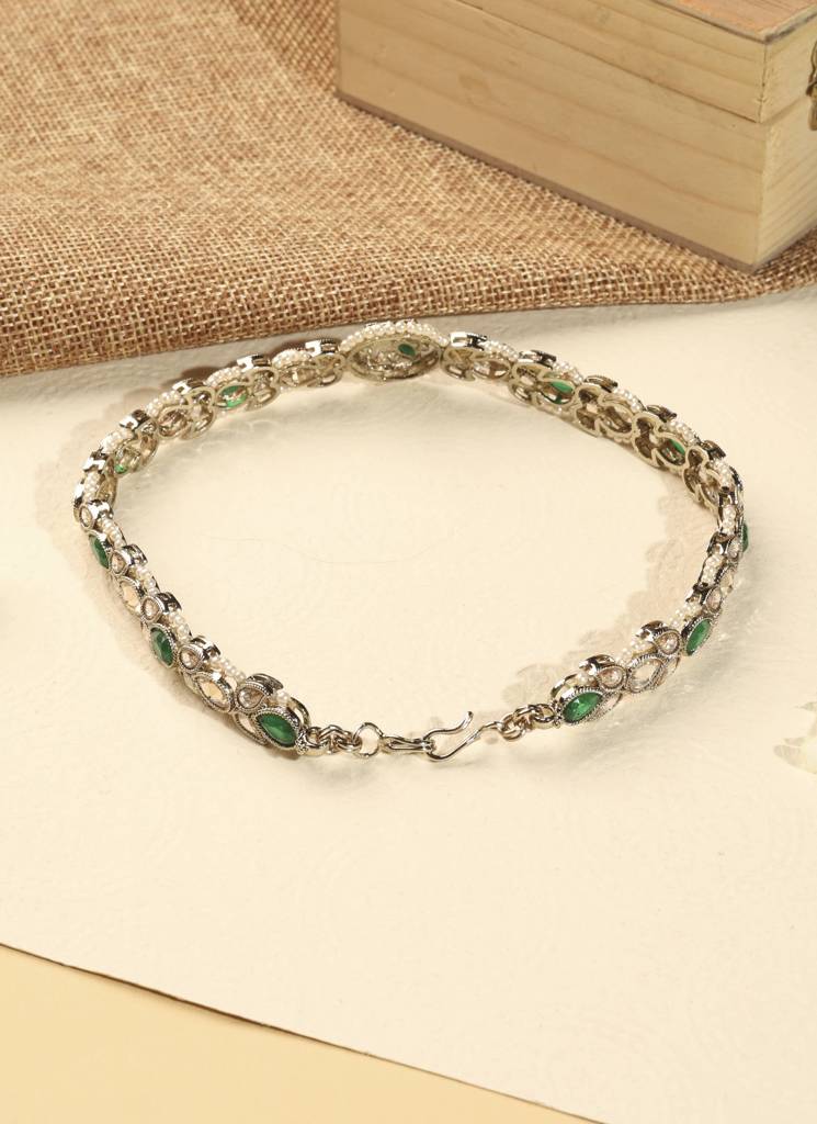Attractive Flower Design And Pearl Kundan Stone Antique Gold Plated Mathapatti(Sheeshphool) For Women : 6SP25_Green