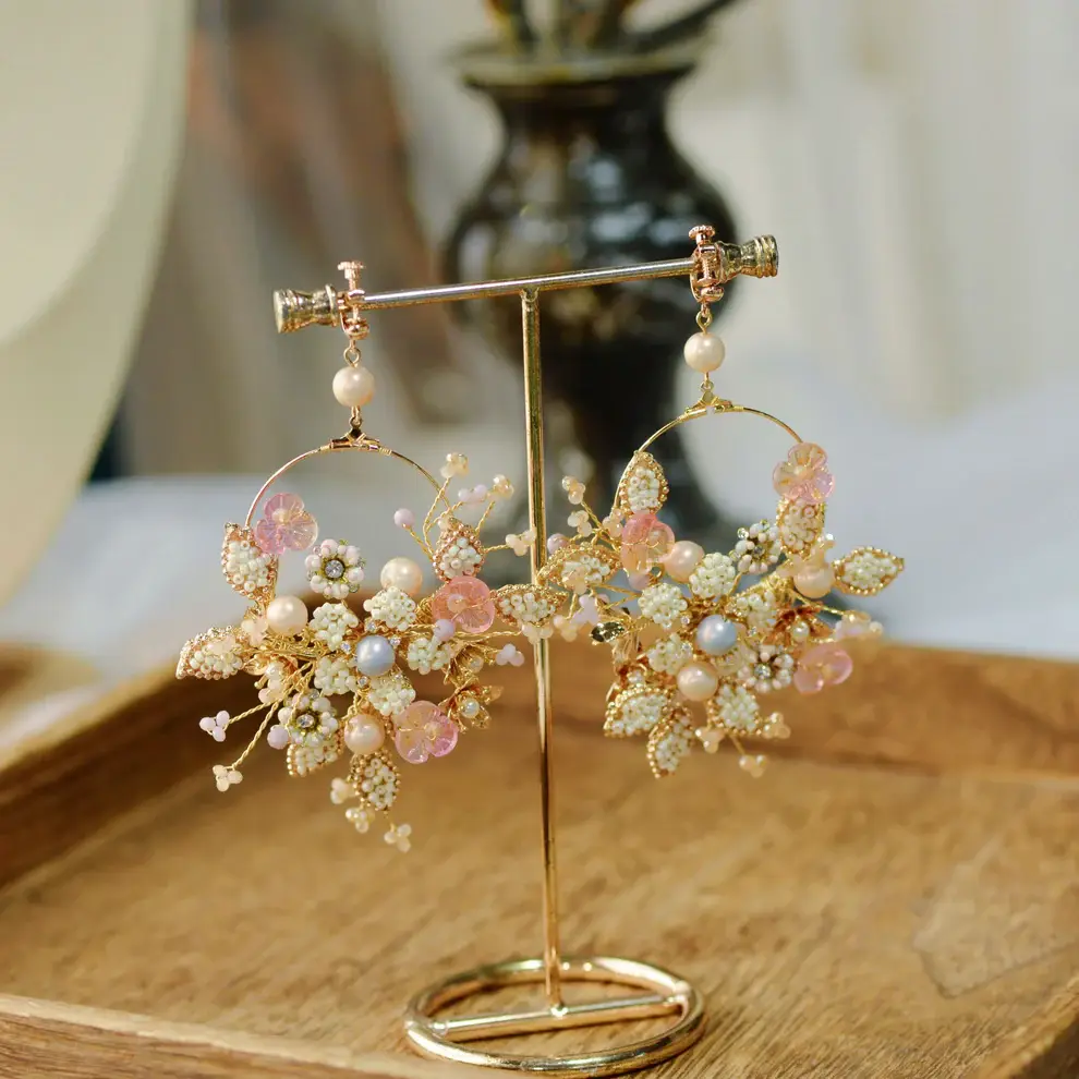 Arabella Earrings : ArabellaEarrings