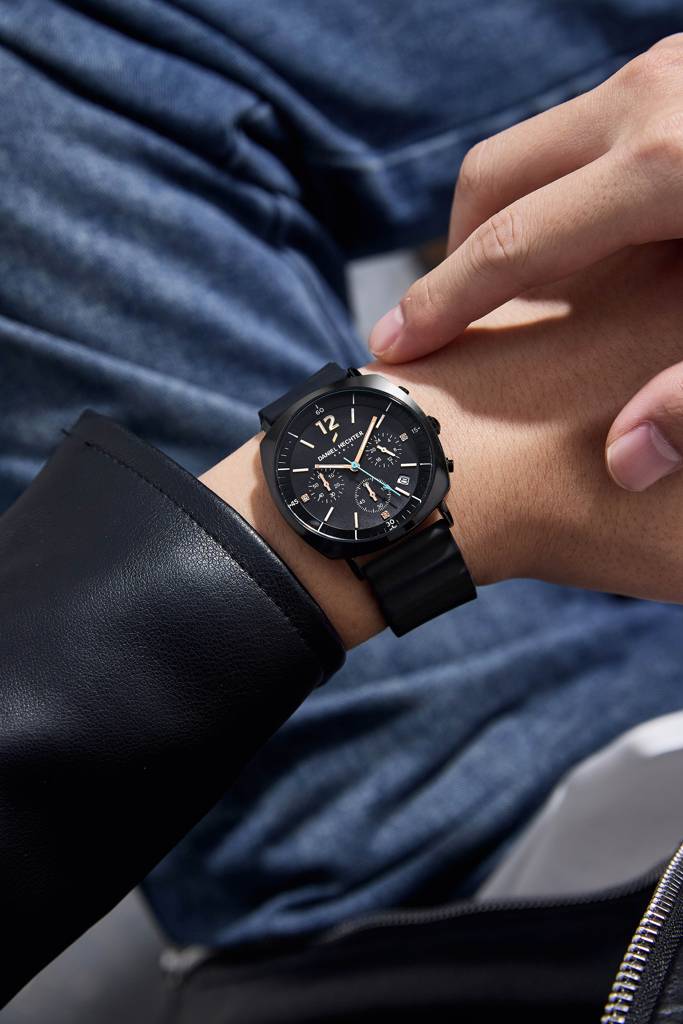 Daniel Hechter Paris Cluny Collection Multifunction Watch For Men With Round Dial, Date Display And Wavy Pattern  : DHM1019-01