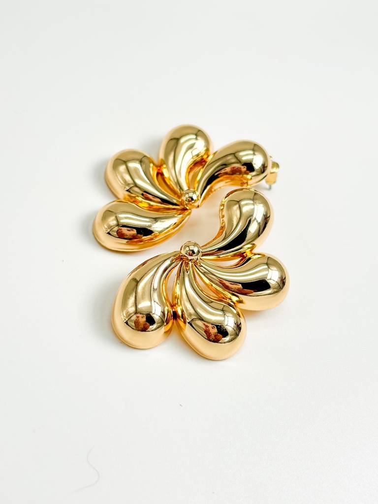 Vintage Couture Flower Earrings : E0011