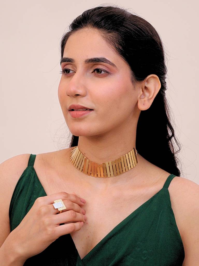 Aabhra Golden Brass Choker For Women 18K Gold Plated Handmade : BJV020