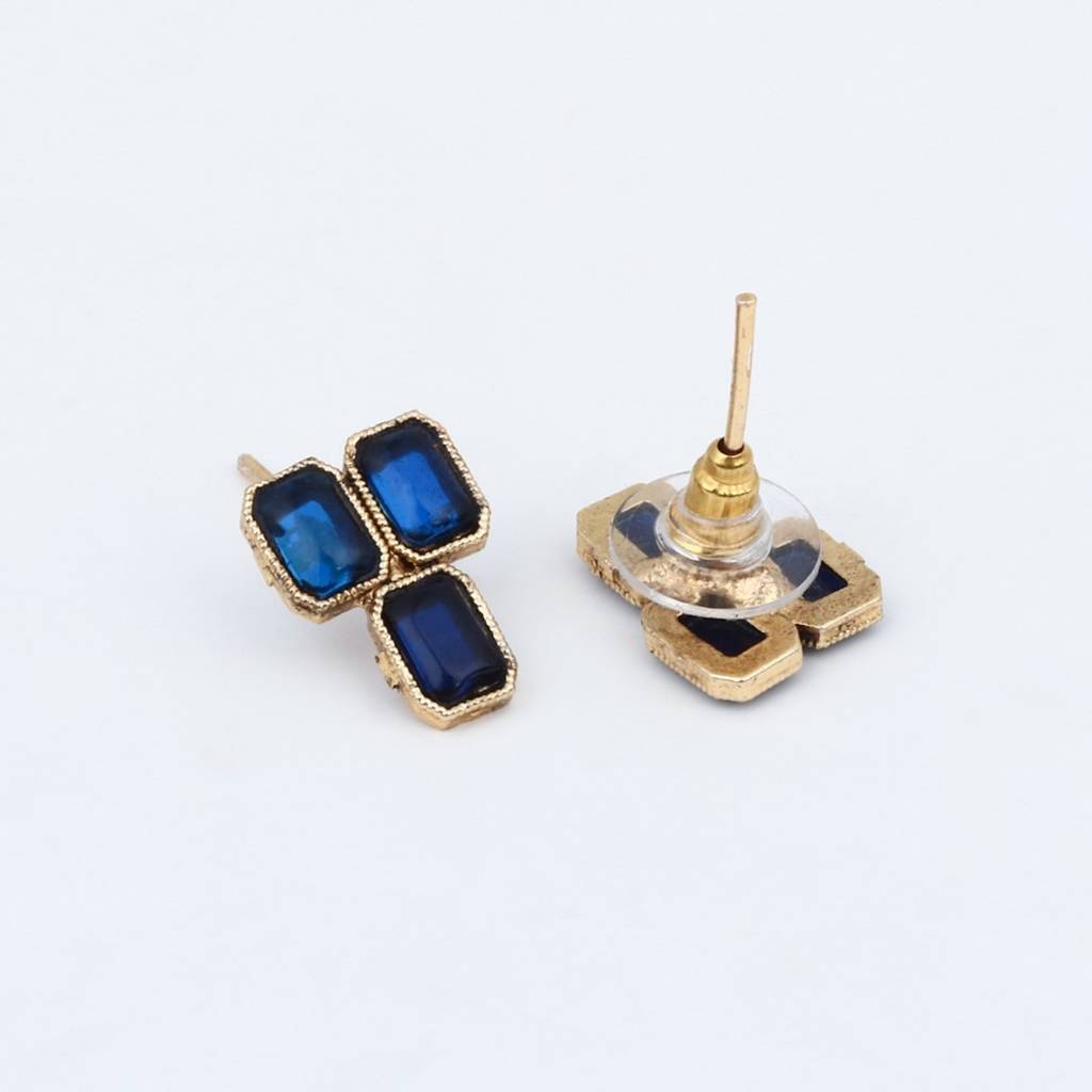 Gold Plated Delicate Necklace Set : S24MRNKS489BLU
