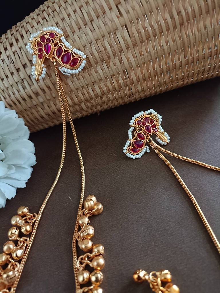 Gold-Plated Kundan Studded & Ghungroo Beaded Tasselled Peacock Kashmiri Drop Earrings : VS105309