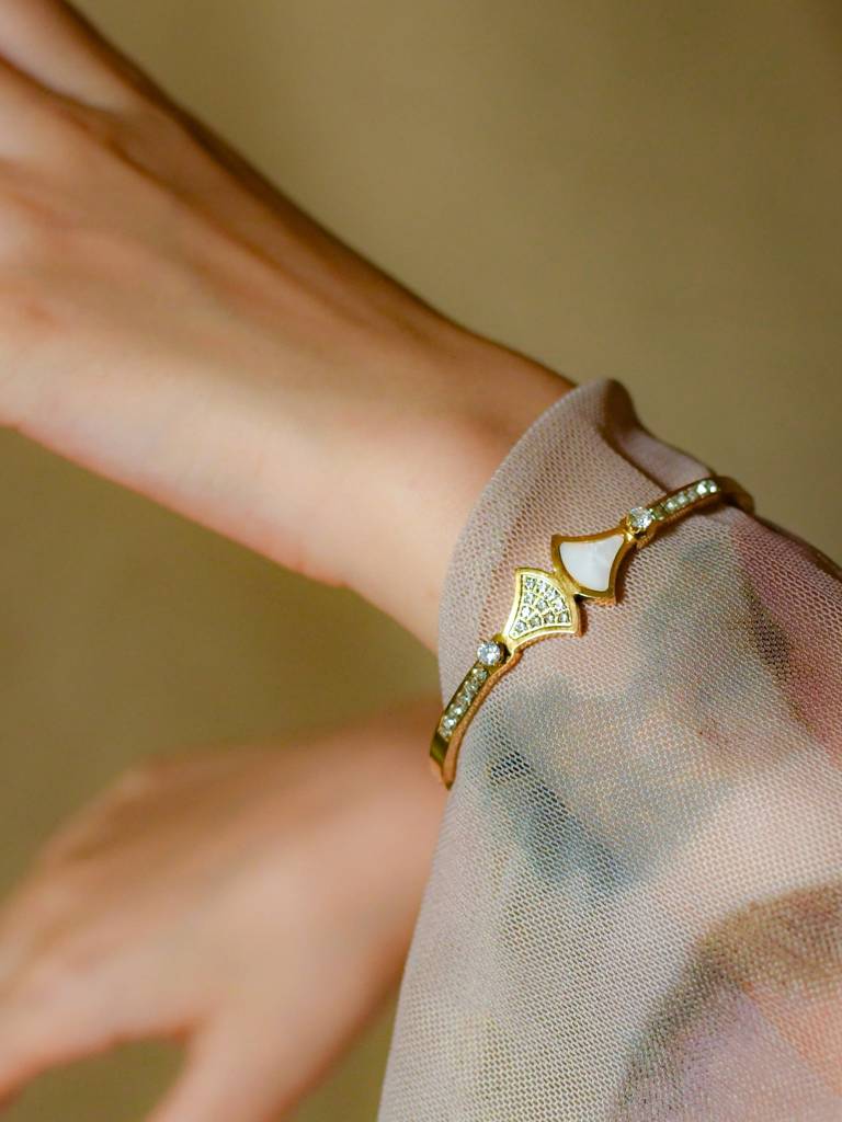 Skin-Friendly 18K Gold Bracelet | Mop & Cz | Ideal For Small Wrists : ATB597MSB