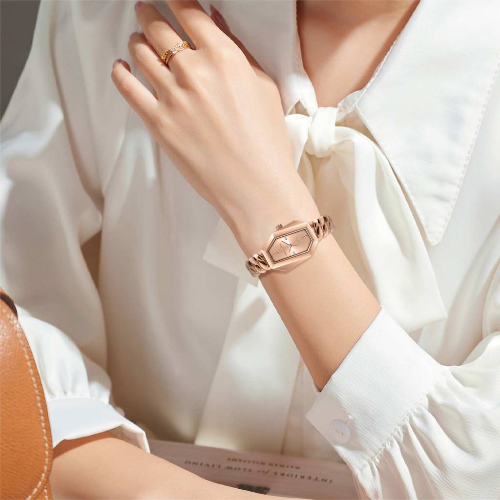 Giordano Stylish Analog Watch For Women Â Hexagon Dial, Trendy Chain Link Stainless Steel Strap, Elegant Dress : GZ-60122-22