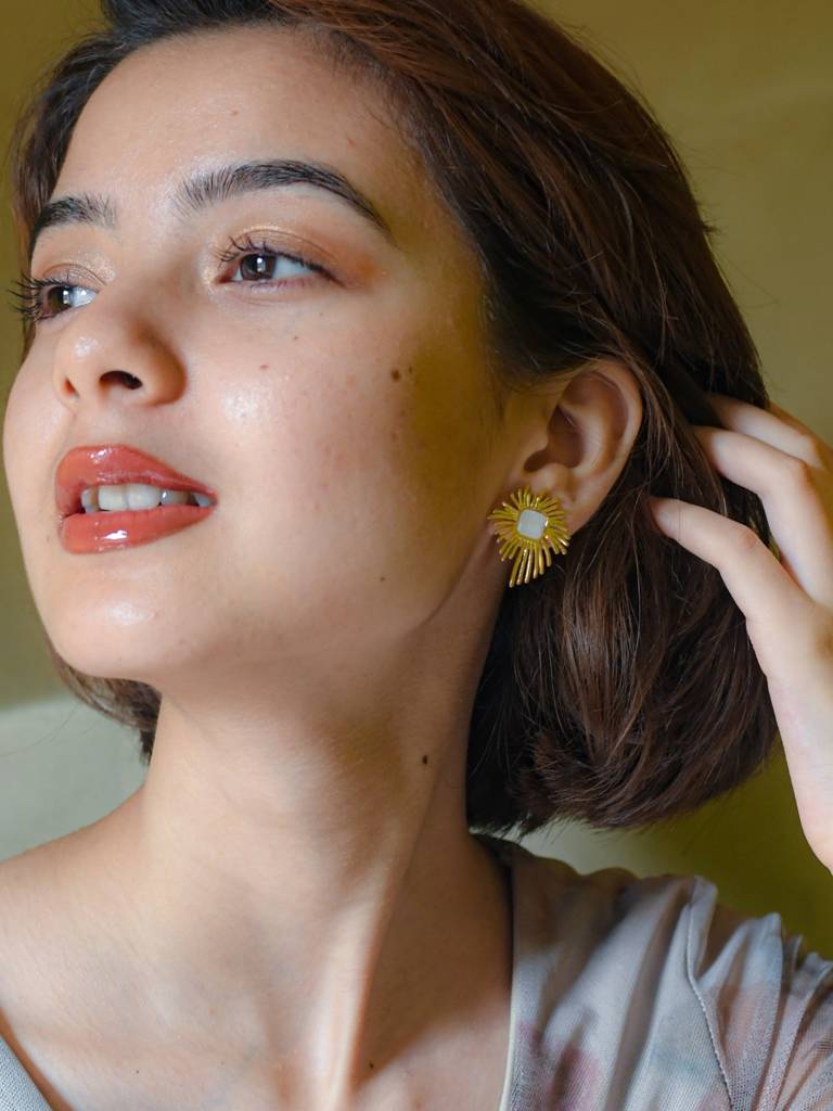 Aesthetic Moonstone Stud Earrings Â 18K Gold, Anti-Tarnish : ATE583AMSS